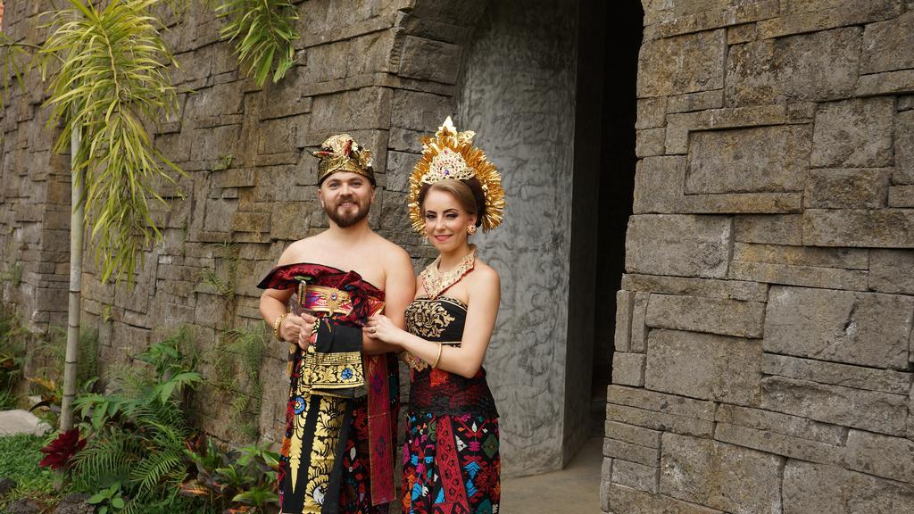 Senetan And * Ubud