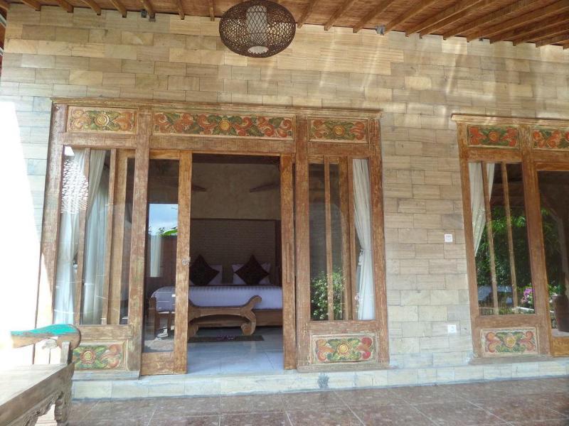 Senetan And * Ubud